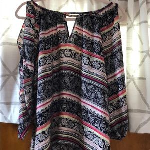 Peek -a -boo sleeve ladies blouse